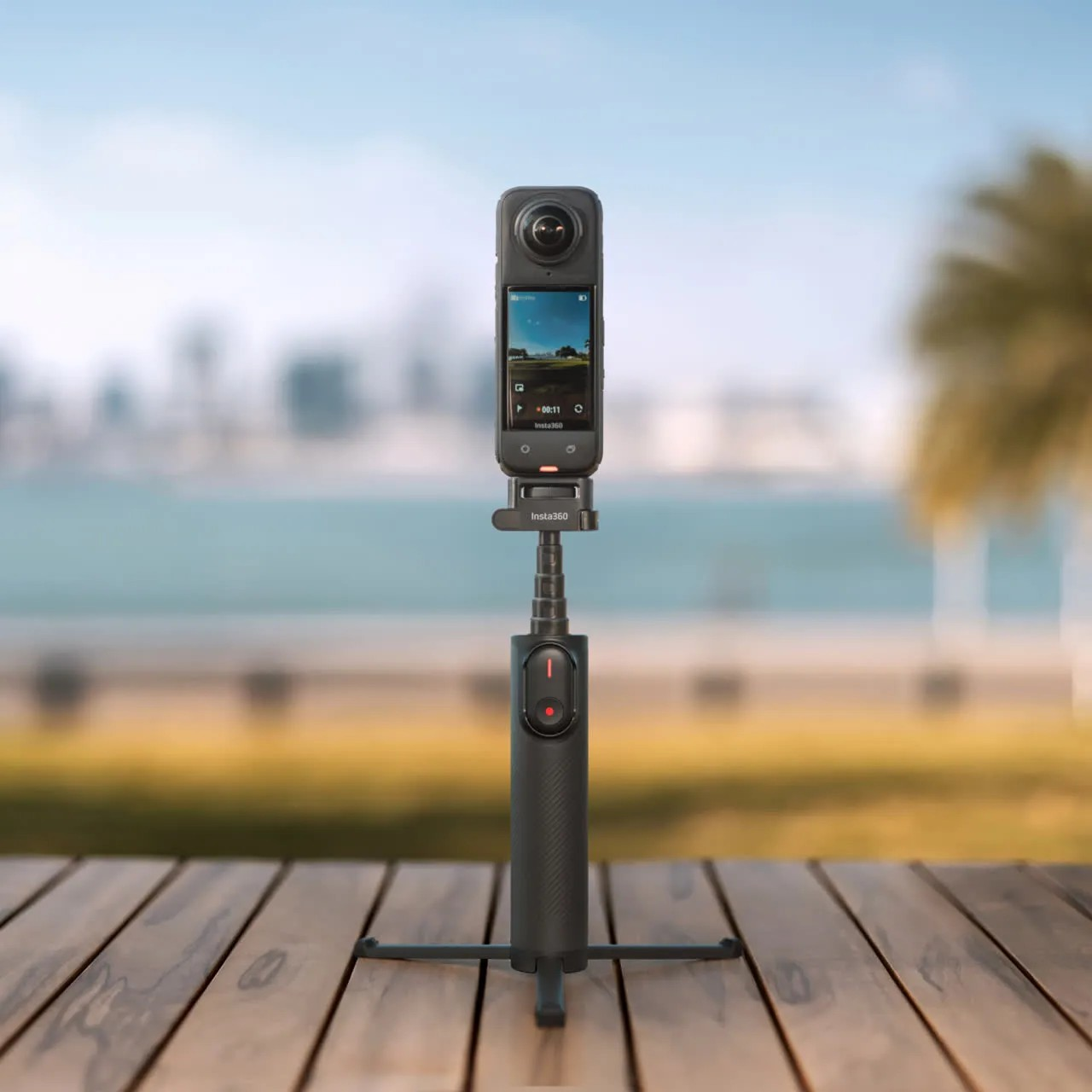 Insta360 折疊式三腳架自拍棒遙控器套餐(1/4 " 螺口)Foldable 2-in-1 Selfie Stick Remote Kit (1/4" Mount)
