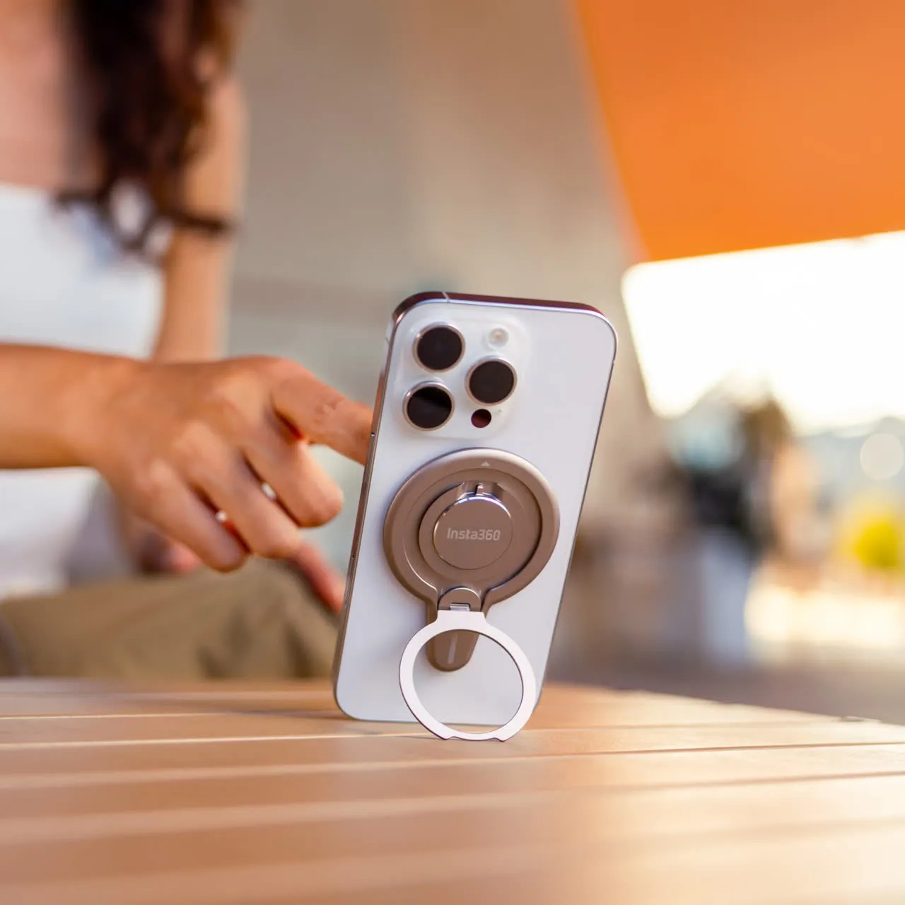 Insta360 Flow 2 Pro Magnetic Phone Mount – Vast World Limited